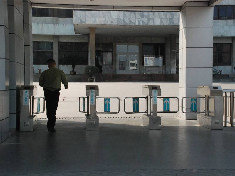 擺閘,大門(mén)擺閘,擺閘廠家